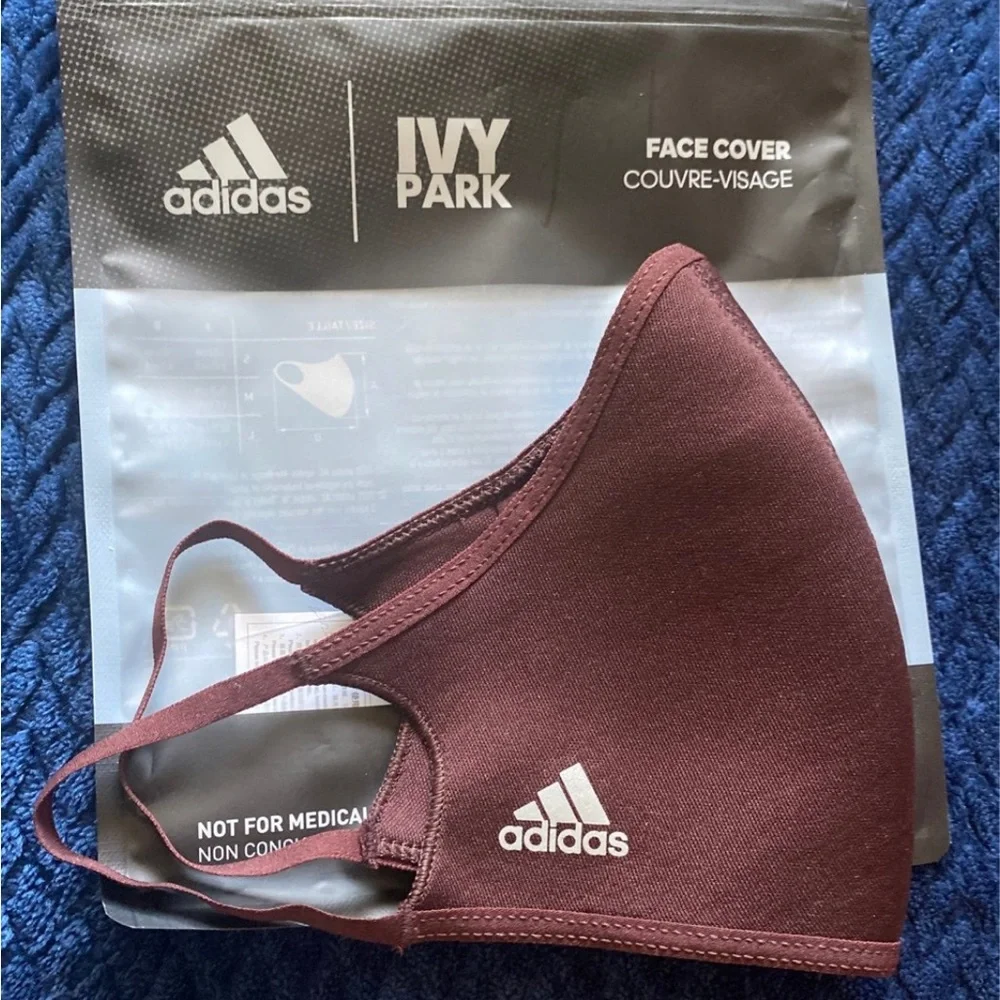 NEW Adidas x Ivy Park Beyonce Face Mask Size Medium